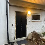 Family Friendly With Parking Apartman