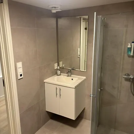 Family Friendly With Parking Apartamento Bergen