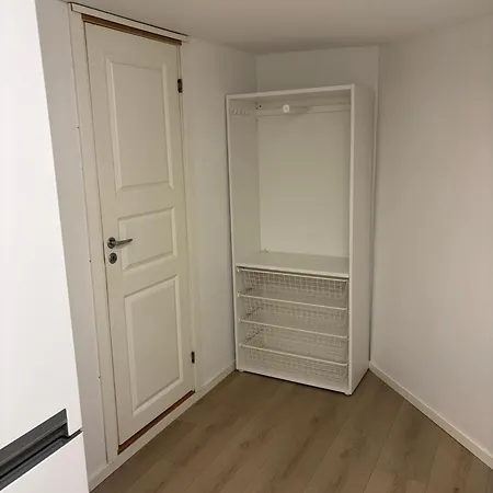 Family Friendly With Parking Apartamento Bergen